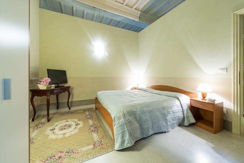 Altido Palazzo Piazza Mazzini Hotell Pescia Rom bilde