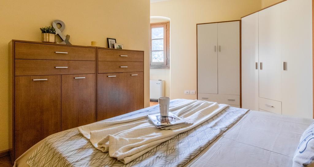 Palazzo Piazza Mazzini Hotell Pescia Eksteriør bilde